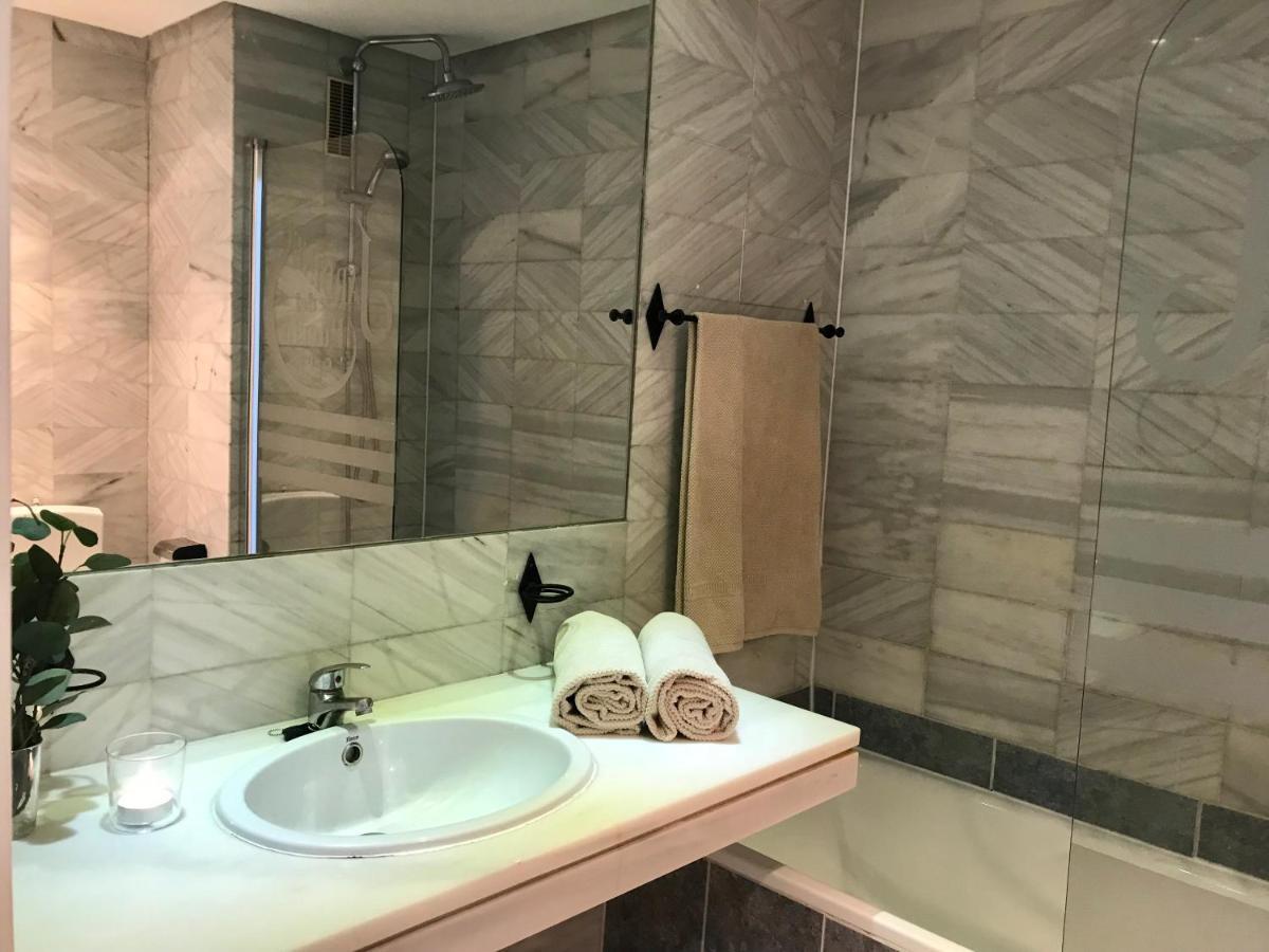 마르베야 Large And Elegant In Puerto Banus With Pools And Paddle 아파트 외부 사진